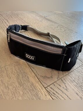 Black Waist Pack with Contrast Zipper
